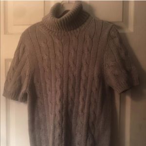 For sale is this beautiful MICHAEL KORS L sweater.